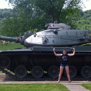 Meet your Posher, Julia